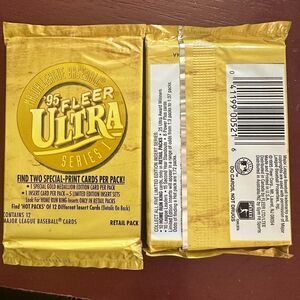 1995 Fleer Ultra Series 1 BASEBALL 12 per pack Retail Pack Lot of 10!